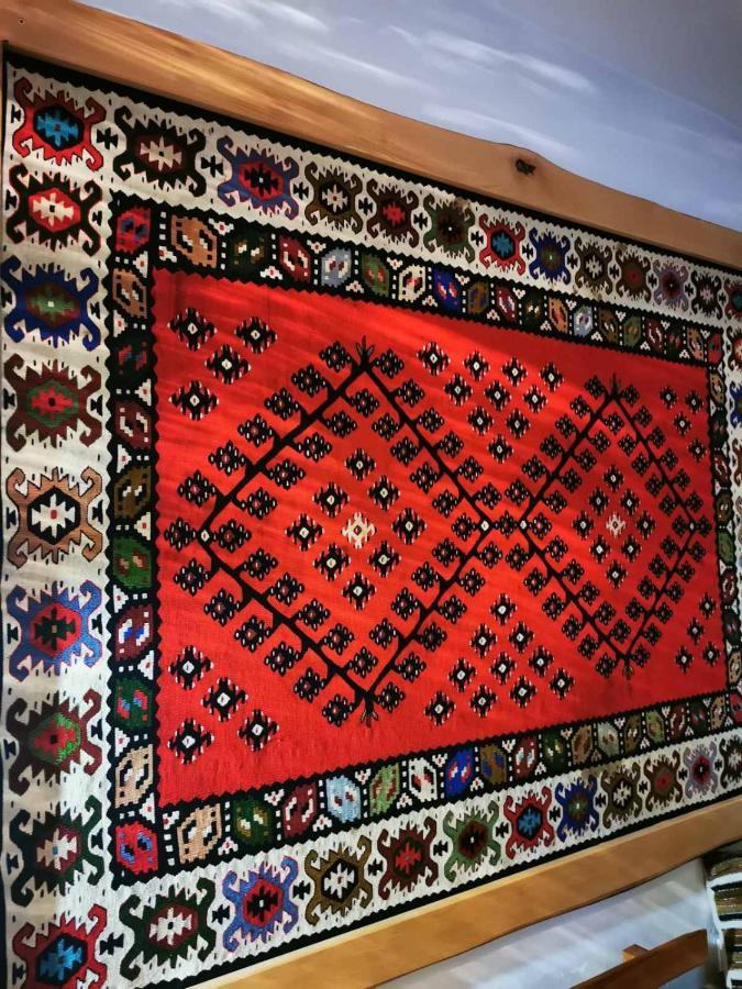 Golemi Kamik Pirot Vlasi Ngoại thất bức ảnh